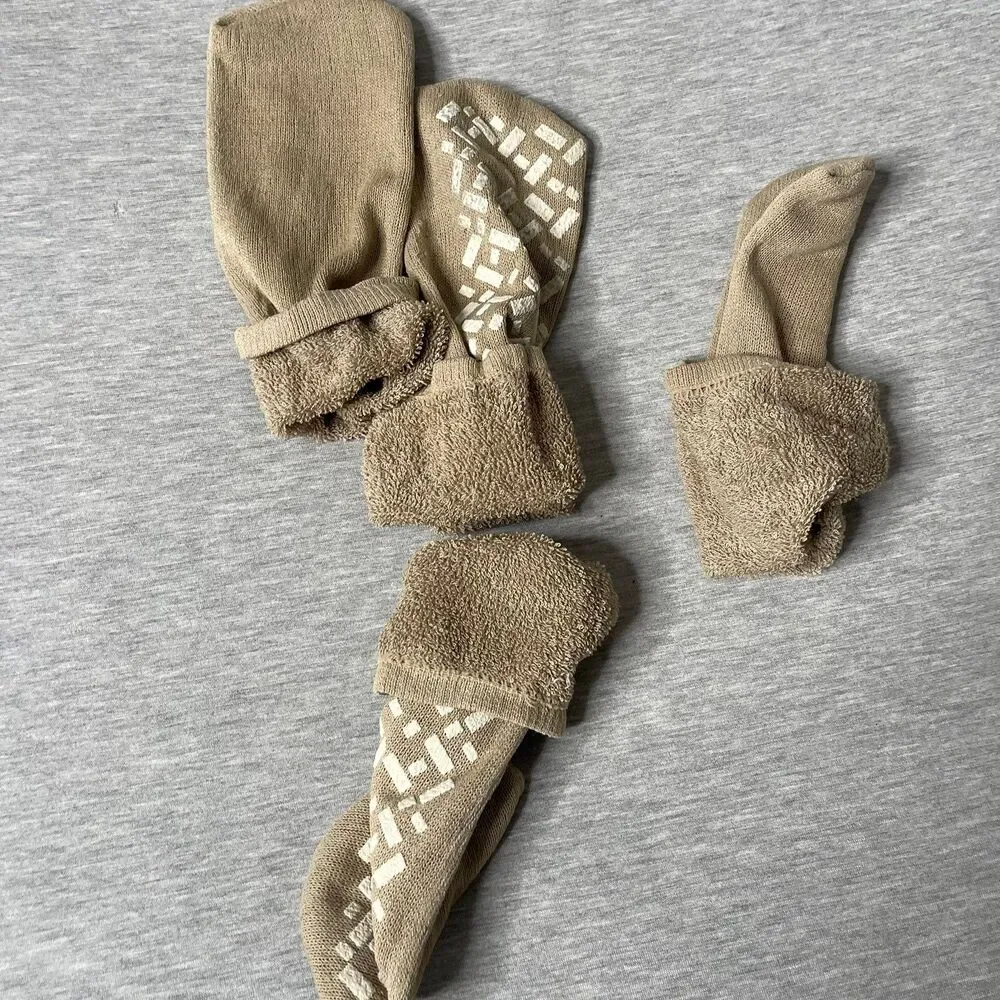 McKesson Unisex Solid Tan Ankle Socks 4 PCS. Set